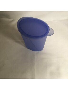 Tupperware Impressions 1-Qt Slimline Pitcher Vintage